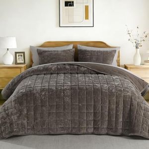 Oversized King Greek Velvet Quilt Set, 3× Softer Luxe Sheen, 100% Cotton Backing, 150GSM Down-Alternative Fill, Extra-Wide 112×106" Hotel-Style Luxury Coverage (1 Quilt + 2 Pillow Shams), Fossil