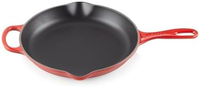 Le Creuset Signature Cast Iron Skillet, 26 cm - Cerise