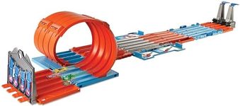 Hot Wheels FTH77 Track Builder Race Crate Connectable Track Set with Loops, 2 Diecast and Mini Toy Cars, Multi-Colour