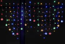 BLOOMWIN Christmas Window Lights 2m x 1m 104 LEDs Snowflakes Curtain Fairy Light Xmas Decoration for Indoor Party Bedroom