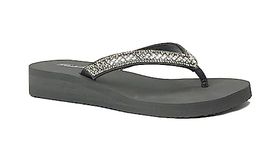 REDVOLUTION New Women's Rhinestone Sandals Platform T-Strap Jewel Sandals High Wedge Flip Flops (7, GEM [Grey])