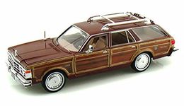 1979 Chrysler LeBaron Town Country Wagon Red With Woodie Siding - Showcasts 73331 - 1 24 Scale Diecast Model Car