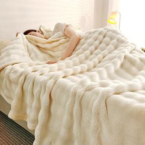 Funtaki Soft Fuzzy Throw Blanket for Couch Sofa, 3D Bubble Faux Rabbit Fur Fluffy Blankets, Super Cozy Warm Bed Blanket for Winter All Seasons, Bubble Cream White, 200×230cm