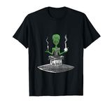 Alien Bong Smoking Weed Funny Stoner ET Cannabis 420 Gift T-Shirt