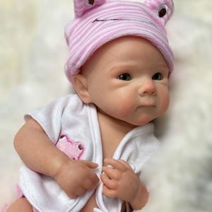 Gileutay 12" Silicone Baby Doll – Realistic Newborn Toy