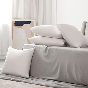 Novilla Oreiller Carrés 65x65 Lot de 4, Grand Coussin Lit Adulte, Oreillers Rectangulaire Rafraichissant, Coussins Plume Moelleux, Plat Pillows for Sleeping, Salon, Hotel,Lavable en Machine