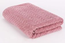 MAXOSHINE Microfiber Towels for Bath-Soft Coral Fleece Towel with Hook Quick Dry Super Absorbent-Bath Towel for Men and Women-70 x 140 cm (Pink, Pack of 1)