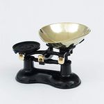 VICTOR Traditional CAST Iron Scales Black with Brass Scoop