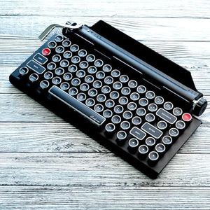 QWERKYTOYS