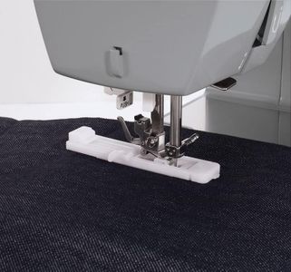 Singer Heavy Duty Sewing Machine for Jeans – Model 6335M