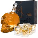 Oak & Steel - Skull Glass Whiskey Decanter Gift Set with 6 Skull Shot Glasses, Premium Wine and Whiskey Dispenser, 700ml Rum Decanter, Halloween or Birthday Decanter Gift Idea