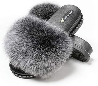 fur story Women's Fox Fur Slides for Summer Furry Slides for Outdoor Soft Flat Fluffy Slippers Black Size: 8 US