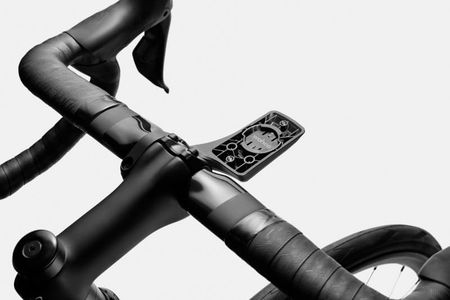 Wahoo ELEMNT BOLT V3 GPS Bike Computer – Wireless Cycling Tracker
