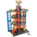 ​Hot Wheels City Mega Garage Playset with Corkscrew Elevator & Storage for 60+ Cars, Includes 1 Hot Wheels 1:64 Scale Vehicle, Connects to Other Hot Wheels Track Sets, Gift for Kids 4 Years Old & Up