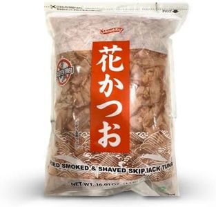 Shirakiku Premium Dried Gourmet Bonito Flakes - Smoked Japanese Bonito Fish Flakes - Pre-Cut Thinly slice packed with umami flavor to Make Traditional Japanese Dishes - Resealable Package - 16 Ounces
