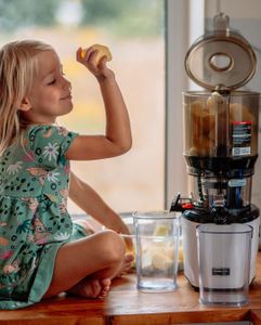 Kuvings AUTO10S Slow Juicer, 3L Capacity – Red