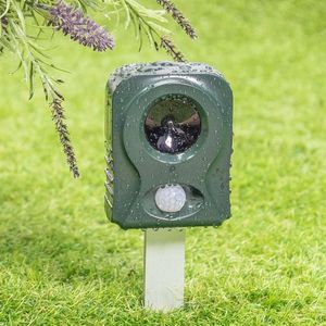 PestBye Battery Cat Repeller – Motion Sensor Animal Deterrent