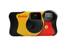 Kodak Fun Saver Disposable Camera with Flash – 27 Exposures, 35mm Film, Ready to Use, Ideal for Indoor and Outdoor Photography, Holidays and