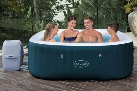 Lay-Z-Spa Ibiza Hot Tub for 4-6 People – Inflatable Spa