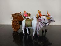 Samsam Samyak Teak / Sagwan Wood Handicraft Full Set Bullock Cart with Desi Cart Includes Bulls Pair & A Couple Made of Fiber (15" x 8" x 7")