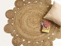 GRUHUM Handwoven 5ft Jute Area Rug Natural Fiber Round Boho Farmhouse Rustic Vintage Soft Braided Reversible Eco Friendly Rugs for Indoor Kitchen Bedroom Living Room Hallways (5' ft Circle)