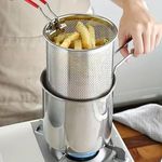 ZDQTRA Small Deep Frying Pot with Strainer Basket,1200 ml Stainless Steel Pan with Handle for Frying French Fries Chicken Wings Shrimp Fish Boiling Butter Sauce Gravies Pasta(1 Pcs/multi color)