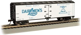 Bachmann Trains - 40' Wood Side Reefer - DAIRYMEN'S LEAGUE - HO Scale