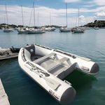 12FT Inflatable Boat, 4-5Person Portable raft, Aluminum seat Board and Floor, 4 Independent air Tubes,18 inch Large Float,High maneuverability and Rounded Tail Design(Cylindrical Tail) (9FT)