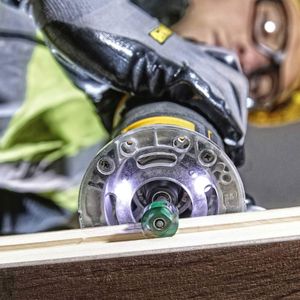 DeWalt 18V XR Cordless Router – Compact Handheld Power Tool