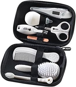 Tommee Tippee Baby Healthcare and Grooming Kit, 9X Essential Newborn Care Items for Home and Travel, Wipe-Clean and Waterproof Travel Case