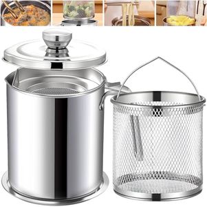 Chihee Grease Container Deep Fryer 2 in 1 Stainless Steel Bacon Grease Saver with Fine Mesh Strainer Fry Basket 2L / 67.6 fl oz Oil Container Grease Can with Lid Tray for Kitchen Storing Frying