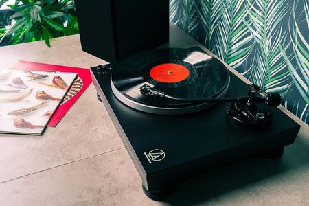 Audio-Technica LP5X Turntable – Black Direct Drive Hi-Fi Record Player