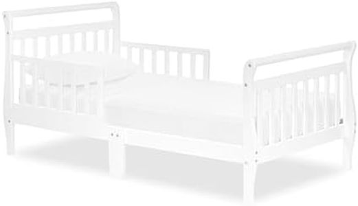 Dream On Me Classic Sleigh Toddler Bed in White, JPMA Certified, Comes with Safety Rails, Non-Toxic Finishes, Low to Floor Design, Wooden Nursery Furniture