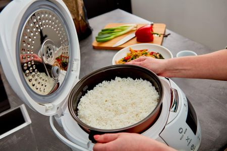 Yum Asia Sakura Rice Cooker 1.5L – Multi-Function, White