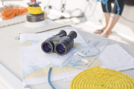 Canon 15x50 IS Binoculars – Image Stabilized, Waterproof