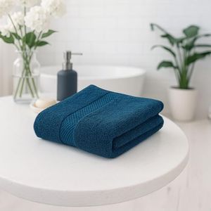 Earthy Fables Premium Bath Towel - 100% Combed Cotton, 600 GSM, Ultra Soft, Quick Dry and Highly Absorbent for Home, Travel and Acne-Prone Skin, 150 x 75 cm, Dark Teal