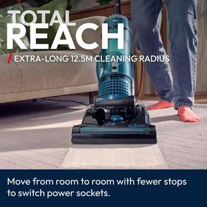 Hoover Breeze EVO Upright Vacuum Cleaner – Lightweight Bagless