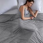 Bedsure Cooling Blanket for Night - Summer Blanket Lightweight Dual Sided Cool Blanket with Rayon Derived from Bamboo and Arc-chill Cooling Fiber for Hot Sleepers, Single/Throw, Grey, 130x170 cm