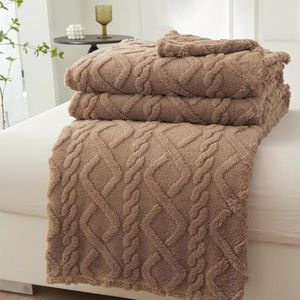 Mezzar Manta Sofa, Plaid Mantas Sofa Verano para Cama Suave y Peluda de Doble Cara para Niños y Adultos, Flannel Blanket para Toda Estación (Chocolate, 150 * 200CM)