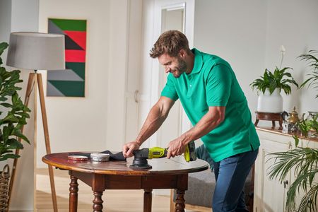 Ryobi 18V Cordless Polisher – Battery Powered Car Buffer