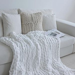 Maetoow Chunky Knit Blanket Throw, Handmade Warm & Cozy Blanket Couch, Bed, Home Decor, Soft Breathable Fleece Banket, Boho Thick Blankets and Giant Yarn Throws 50×60 Inch，White