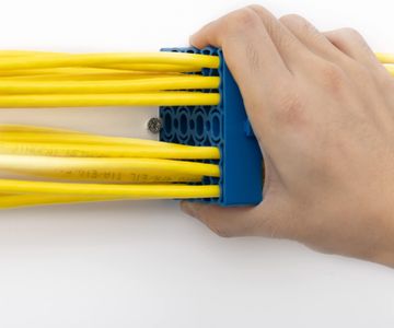 kwmobile Cable Comb Organisers Set of 2 – Blue Wire Management Clips with Screws