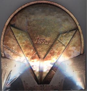 2012 Topps Valor Football Cards Hobby Box / Pack (3 Autographs & 1 Relic + 2 Base Cards)