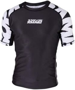 Scramble BAKA MMA Fightwear Rashguard - Black & White. Mens Short Sleeve Gym Compression Vest Top. Brazilian Jiu Jitsu Training Base Layer Shirt. BJJ Rash Guard, for Martial Arts Sports. Small