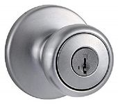 Kwikset Tylo Entry Door Knob with Lock and Key, Secure Keyed Handle Exterior Doorknob, Front Entrance and Bedroom, Satin Chrome, Pick Resistant SmartKey Rekey Security