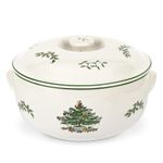 Spode Christmas Tree Round Covered Deep Casserole Dish | 2.5 Quart Serving Dish for Vegetables | Dinner Table Centerpiece | Made from Fine Earthenware | Microwave and Dishwasher Safe