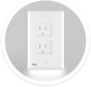 SnapPower Single SafeLight [for Duplex Outlets] - Self-Closing Safety Cover Plate with LED Night Light - Child-Proofing Wall Plate Helps Protect Baby from Electrical Shock - (Duplex, White)