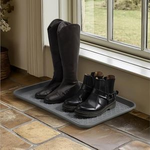 Navaris Bac à Chaussures - Plateau Range Chaussures et Bottes - Bac de Rangement de Chaussure en Plastique - Plateau Pratique et Élégant - Dimensions 60 x 40 cm