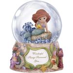 Precious Moments Polyresin Disney Showcase Collection, 5.75 Inches high, Multicolour, 1 Piece