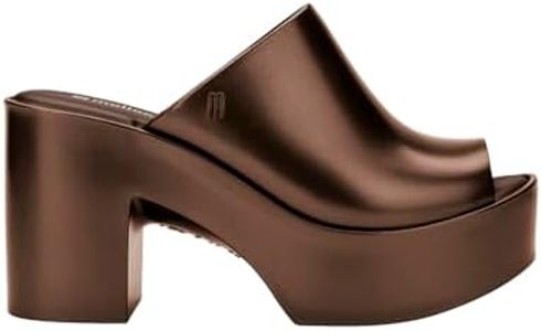 Melissa Mule Hype Metallic Heel - Fashion Sandal for Women - Iridescent Comfortable Mule Style - 9.5cm Heel Height - High-Shine Upper with Bubblegum Scent - Chic and Sophisticated, Bronze, 5